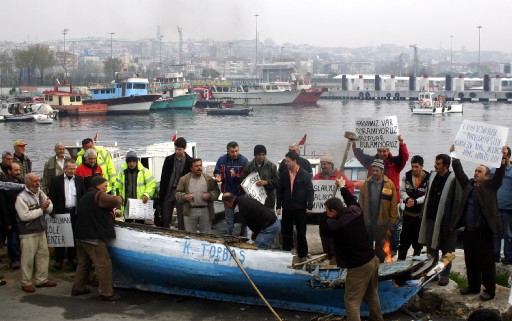 Balıkçılardan Balyozlu Protesto