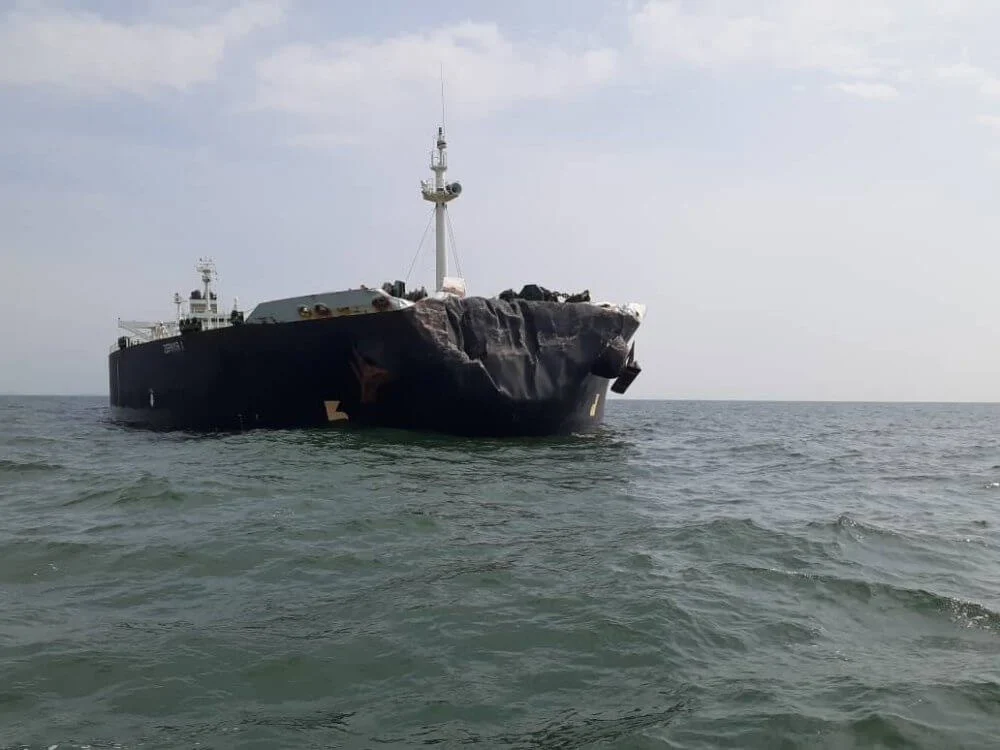 GLS Grania ve tanker Zephyr Malacca Boğazı'nda çarpıştı