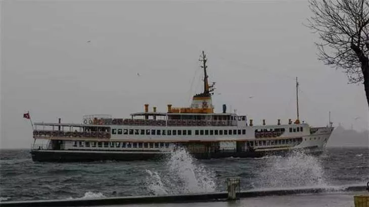 İstanbul’da deniz ulaşımına olumsuz hava engeli