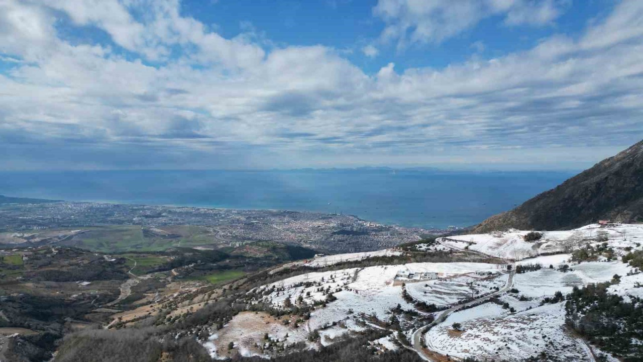 İskenderun Körfezi’nde lodos, Amanos Dağları’nda kartpostallık manzaralar