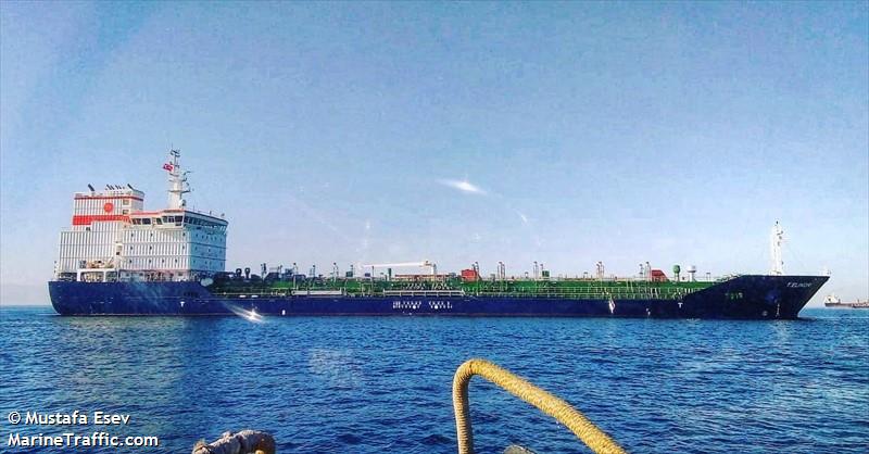 İstanbul Boğazında Arızalanan Kimyasal Madde Yüklü Tanker Kurtarıldı