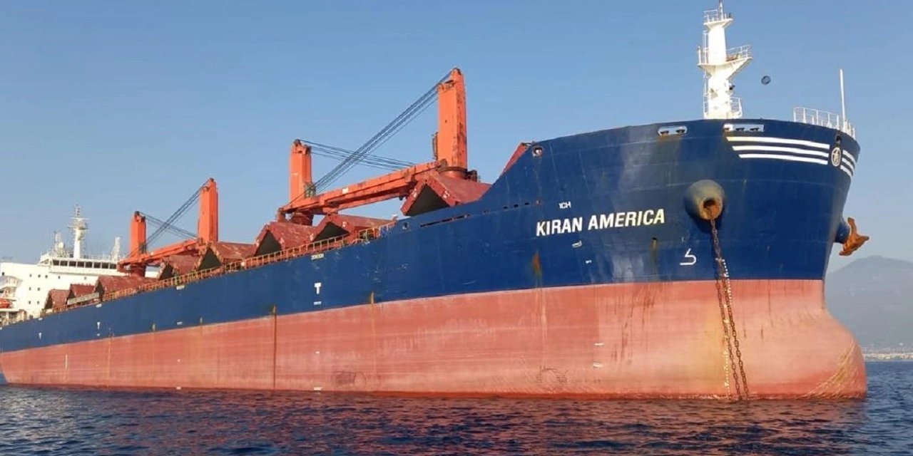 Kıran Holding, Kıran America gemisine Türk Bayrağı çekti