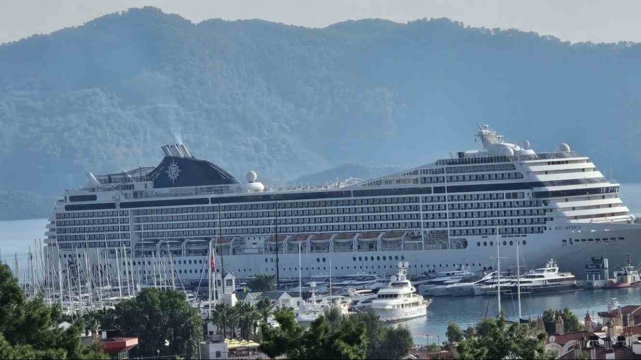 MSC Musica bin 497 yolcusu ile Marmaris’e geldi