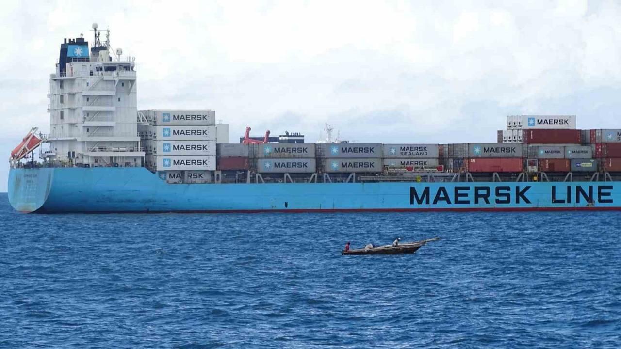 Babülmendep Boğazı’nda Maersk’e ait gemilere füze saldırısı