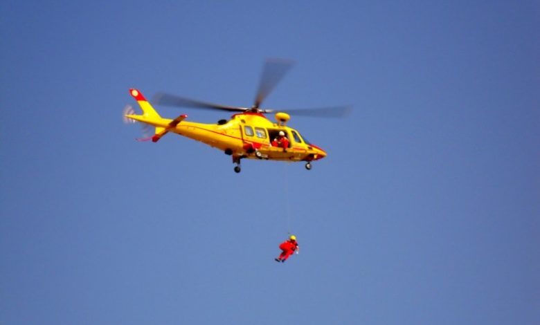 Karadeniz'de kargo gemisi battı, mürettebattan kayıp üç kişi aranıyor