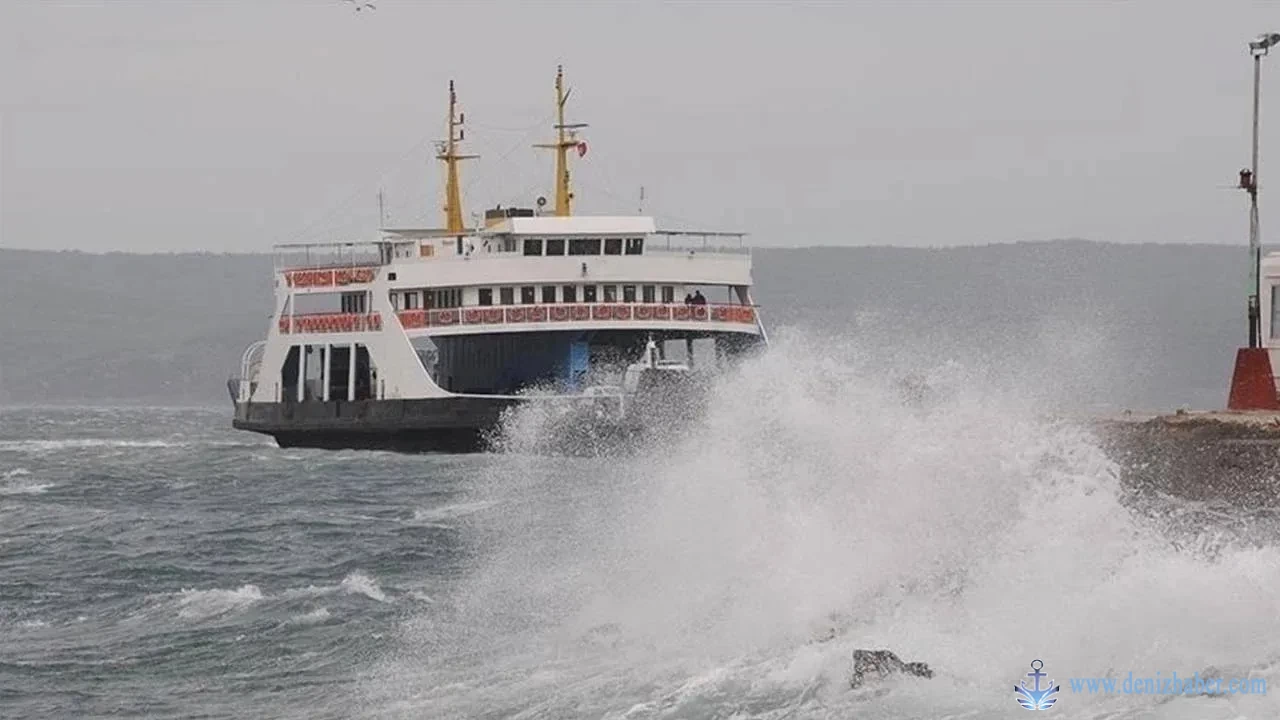 Olumsuz hava koşulları deniz ulaşımını engelliyor