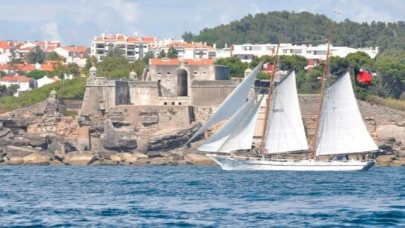 Portekiz Donanması Yelken Eğitim Gemisi İskelede Battı